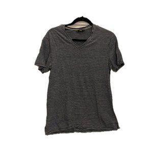 Vince. V-Neck Tee